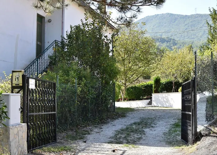 The Lover House Pensjonat Terni